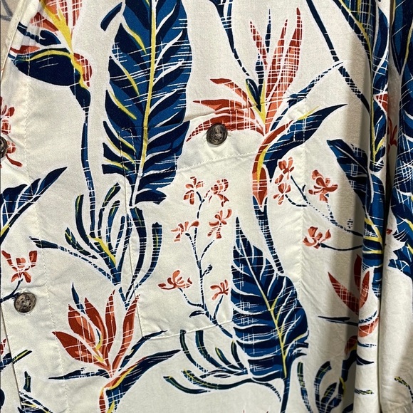 Blue and Red Casual Button Down Shirt with Hawaiian Tropical Print - Picture 3 of 8